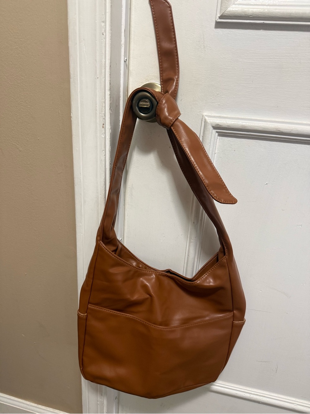 Sleek Tan Shoulder Bag with Knotted Strap